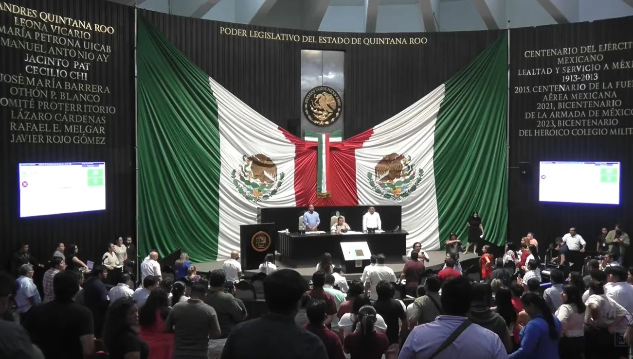 The XVIII Legislature of Quintana Roo during a plenary session in Chetumal