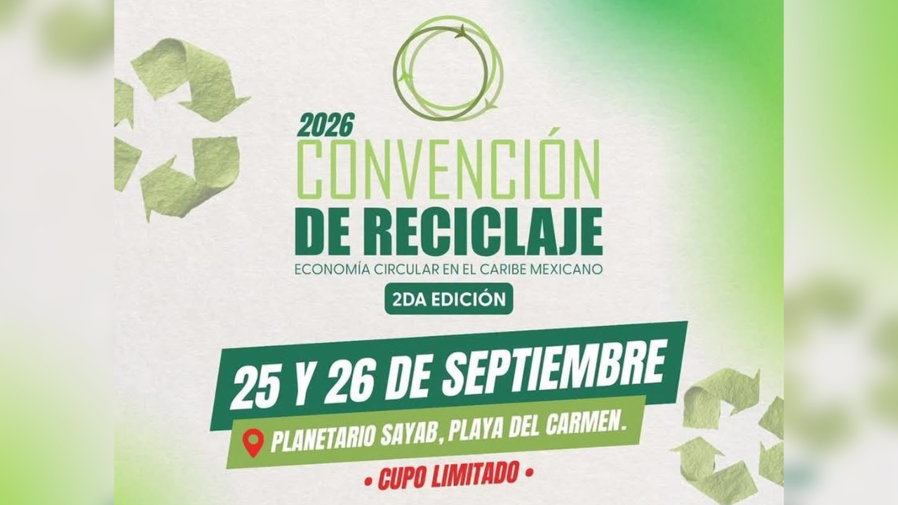 Attendees and organizers at the Recycling and Circular Economy Convention held at the Planetario Sayab in Playa del Carmen