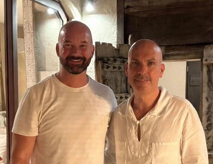 U.S. Consul General Justen A. Thomas and Tulum city councilman Eugenio Barbachano during a meeting in Tulum, Quintana Roo