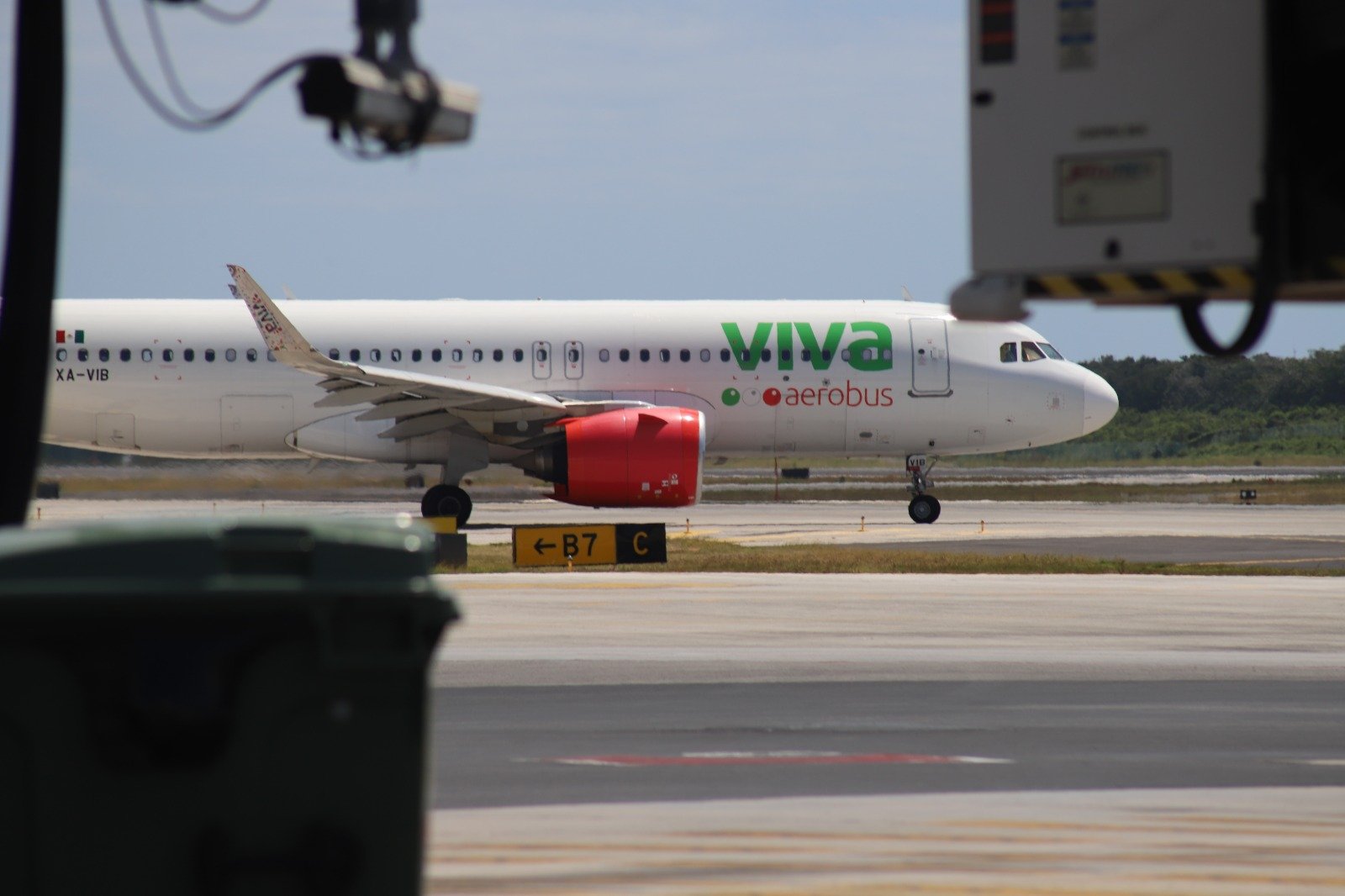 Tourism officials announce Viva Aerobus direct flights between Acapulco and Cancun