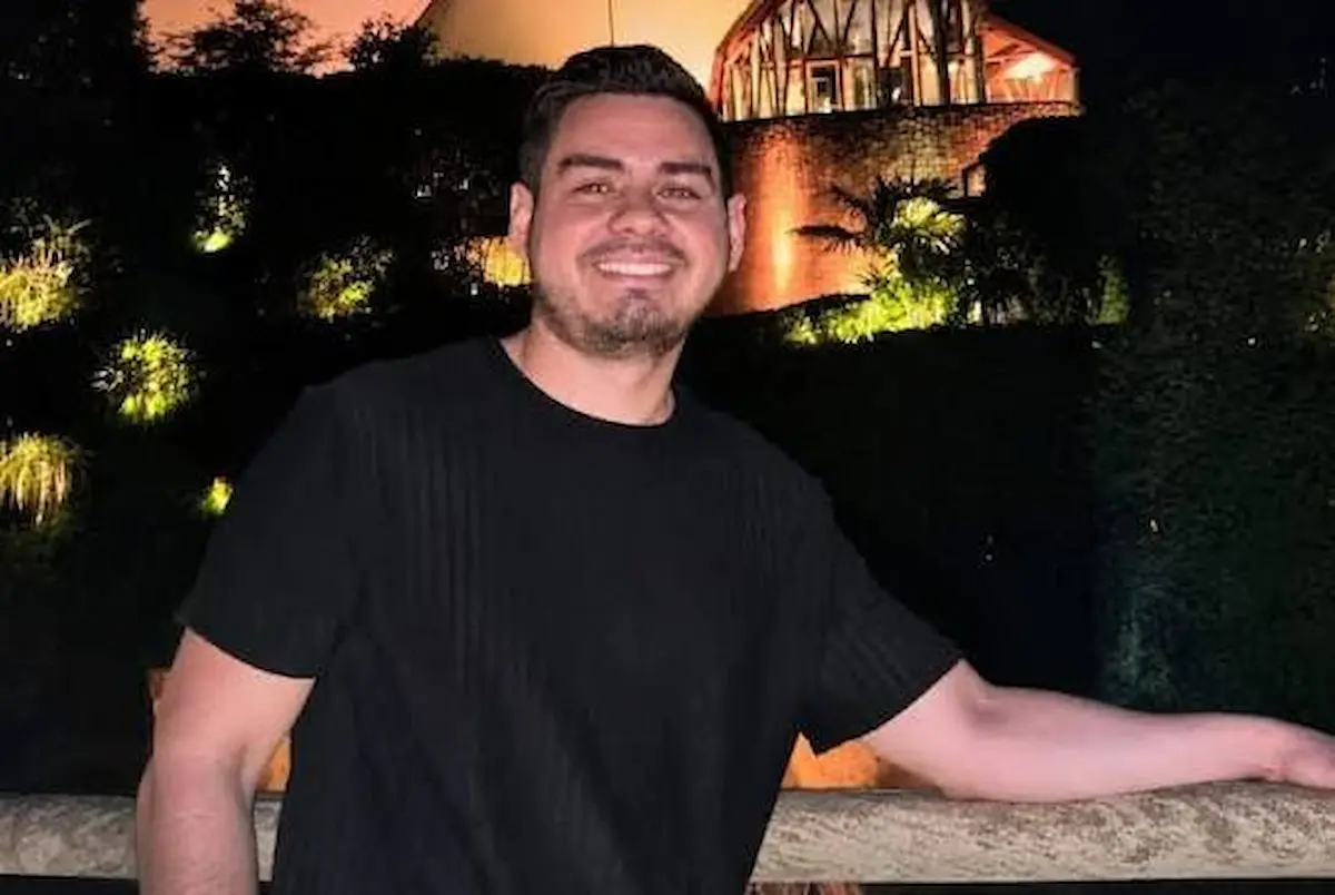 The widow of Mauricio Palomino Barcelata speaks after the construction collapse that killed her husband at the Aqua residential development in Cancun.
