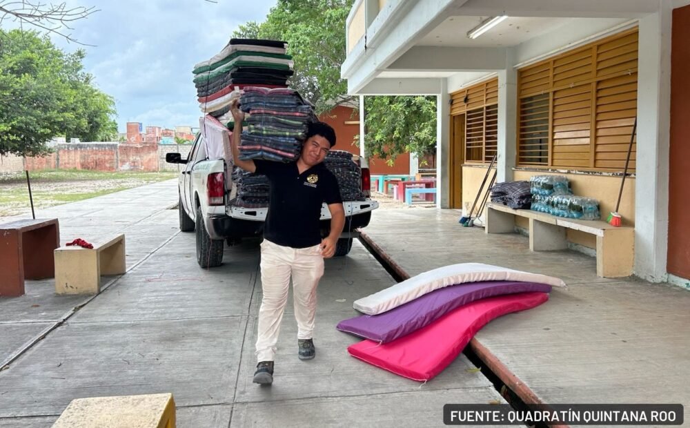 A temporary shelter building in Cancún prepared for the 2026 hurricane and rainy season