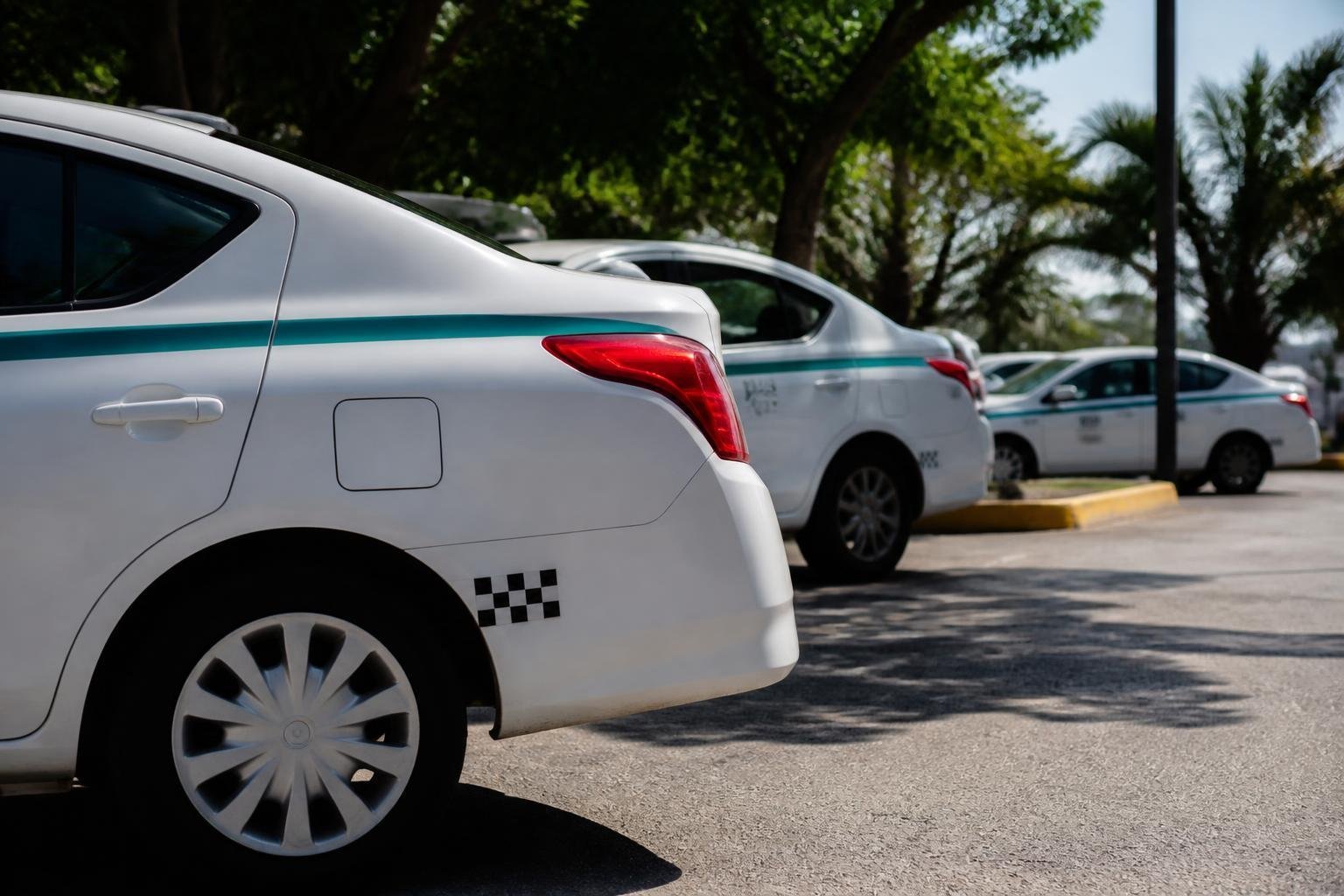 Taxi drivers in Cancún during a union gathering as the Andrés Quintana Roo union opens its 2027-2029 leadership election