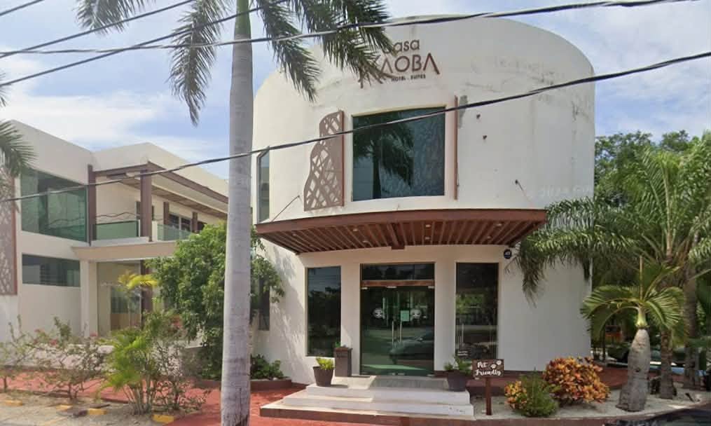 Exterior view of the Casa Kaoba hotel on the federal highway 307 in Playa del Carmen, Quintana Roo, where authorities say a group ran a vacation package scheme
