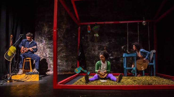 Promotional image for the children's theater production Catsup, playing free performances at the Teatro 8 de Octubre in Cancún
