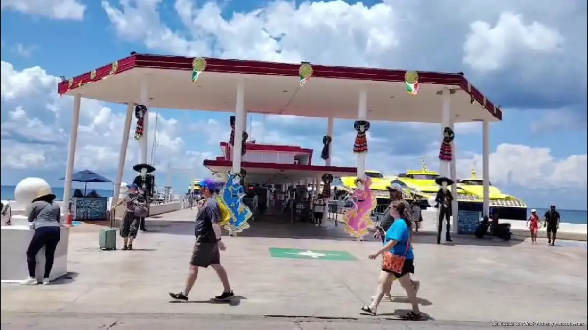 View of the Cozumel malecón waterfront where a phased rehabilitation project will preserve historic structures and keep vehicle traffic moving