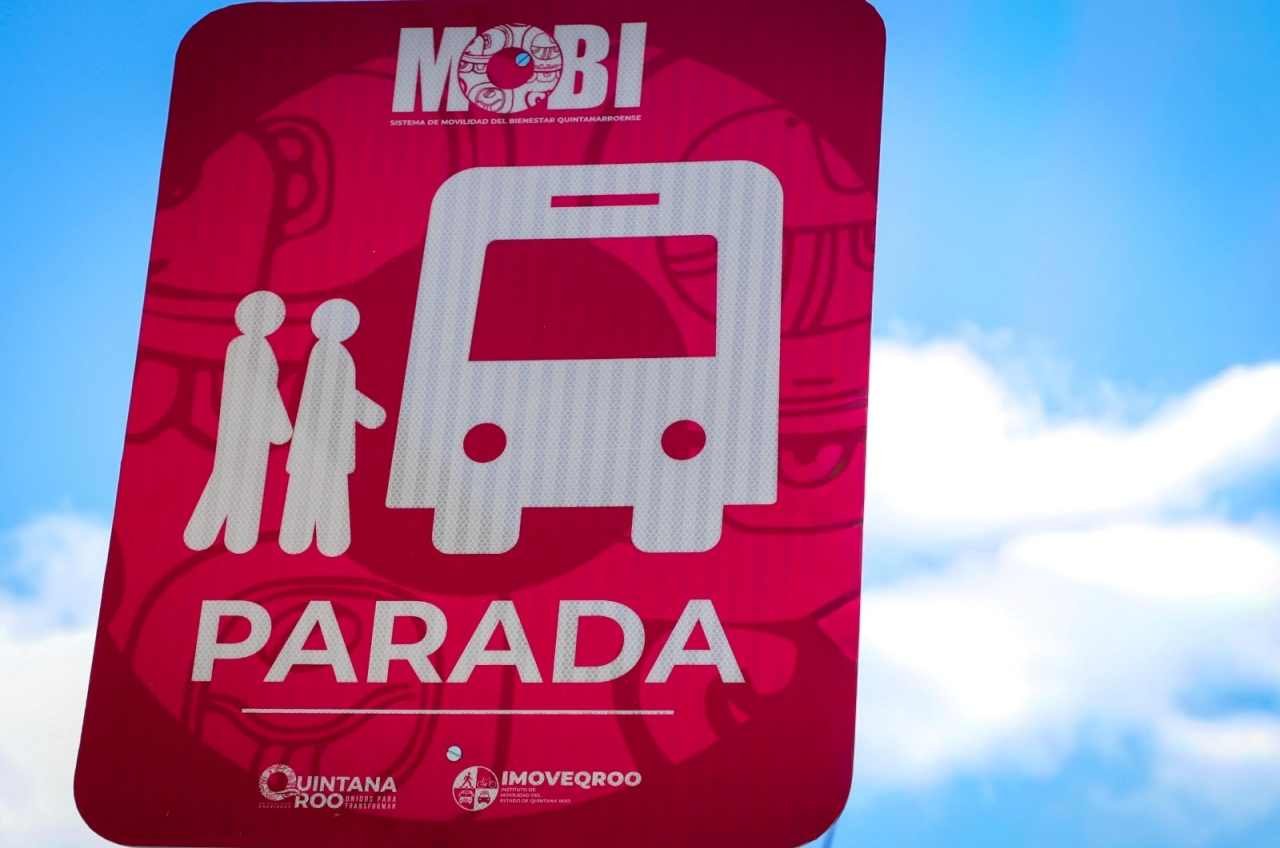 A Mobi public transit bus operating in Cancún, Quintana Roo, where officials are reviewing the system for accessibility for people with disabilities