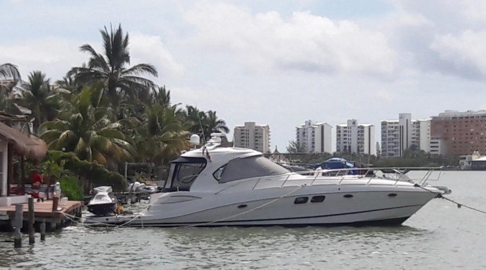 Boats docked at a marina in Cancún, Quintana Roo, where the Mexican Navy has issued citations against unlicensed vessels
