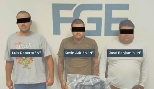 Security personnel in Quintana Roo during an operation against a taxi extortion ring in Puerto Aventuras